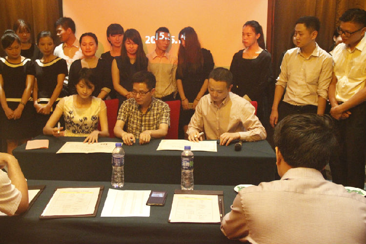 签订【三迪•国际公馆】【三迪•木兰枫丹】营销目标责任状